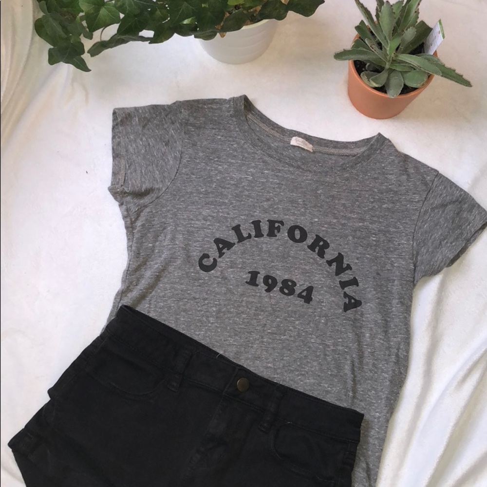Cute California basic tee